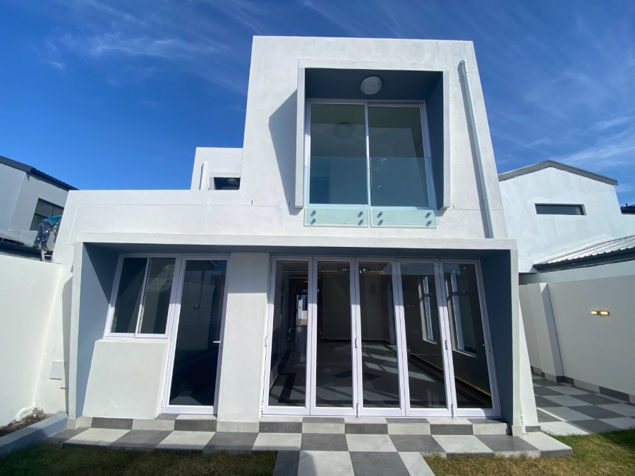 4 Bedroom Property for Sale in Sandown Western Cape
